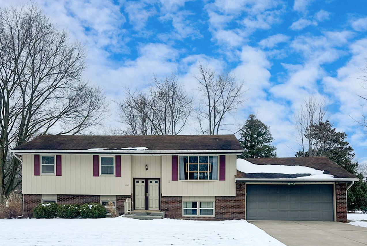 1715 Bryan St., Normal, IL 61761