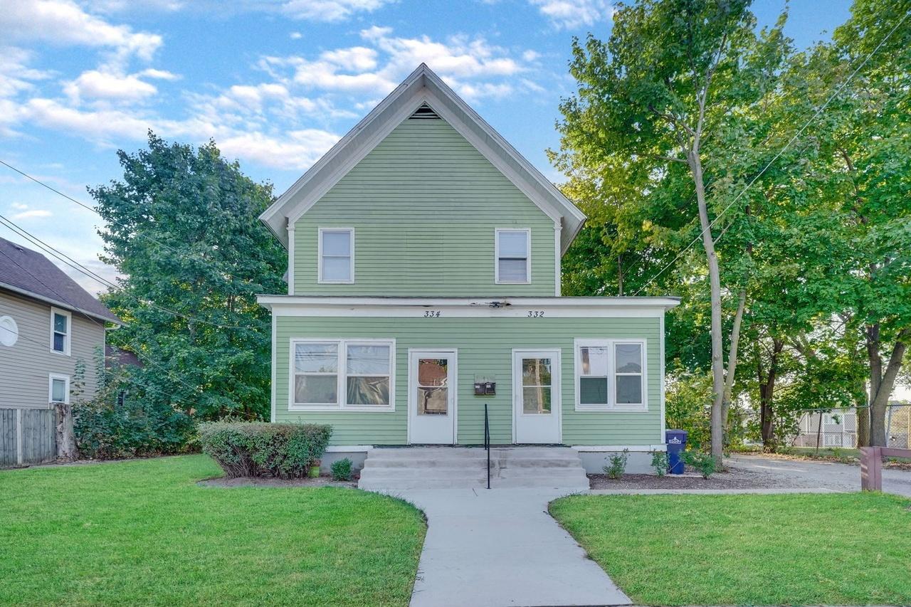 332-334 St. Charles St., Elgin, IL 60120