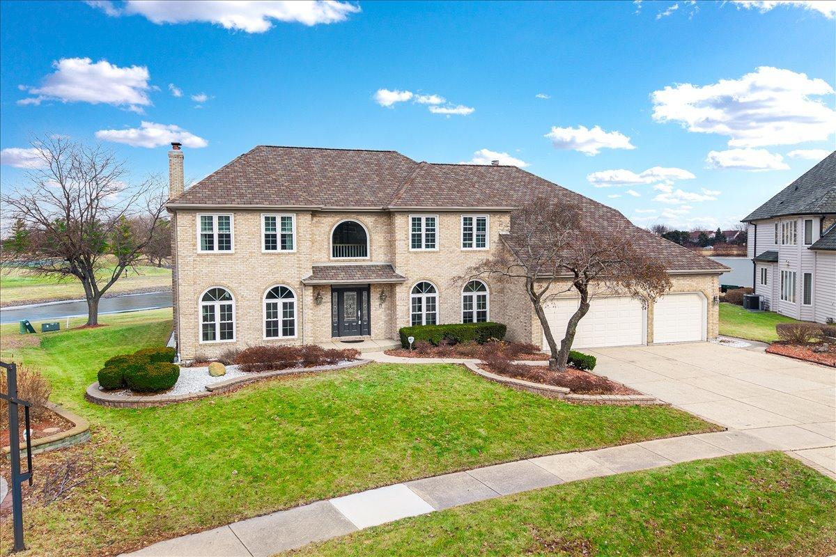 1517 Pine Lake Dr., Naperville, IL 60564