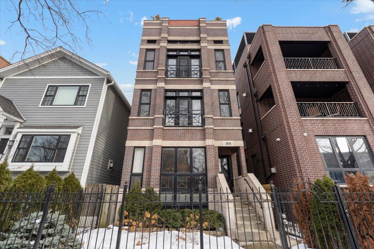 [Address Hidden by Seller], Chicago, IL 60614