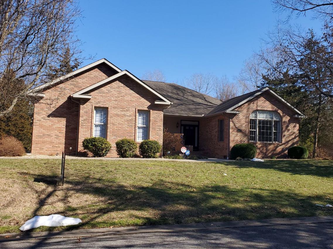 1142 Cedar Ridge Dr., Carbondale, IL 62901