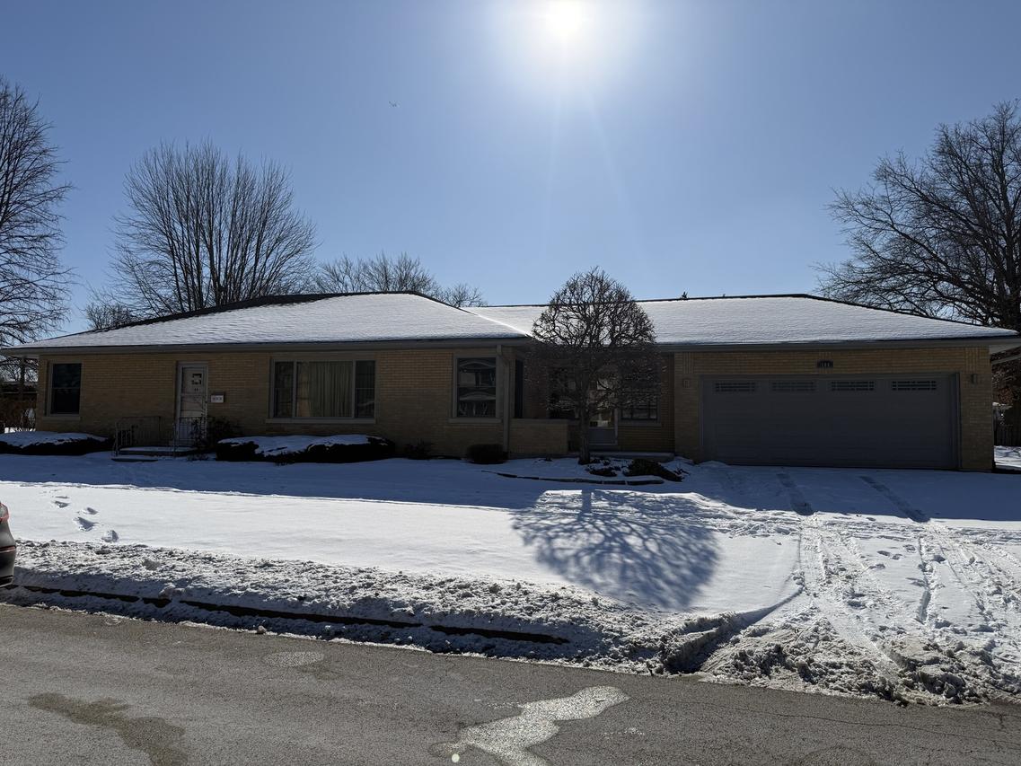 144 E Jackson St., Elmhurst, IL 60126