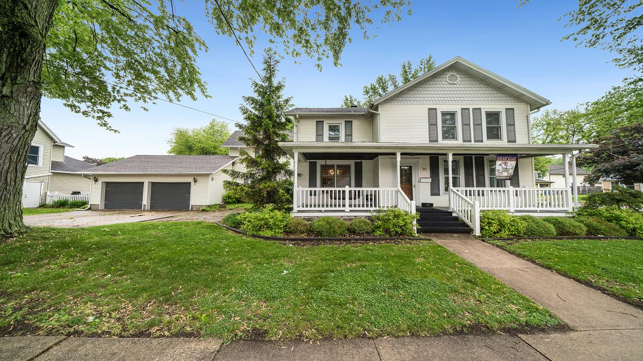 321 E Chamberlin St., Dixon, IL 61021