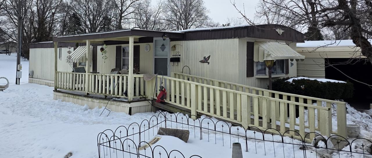 1129 W Dorris St., Harrisburg, IL 62946