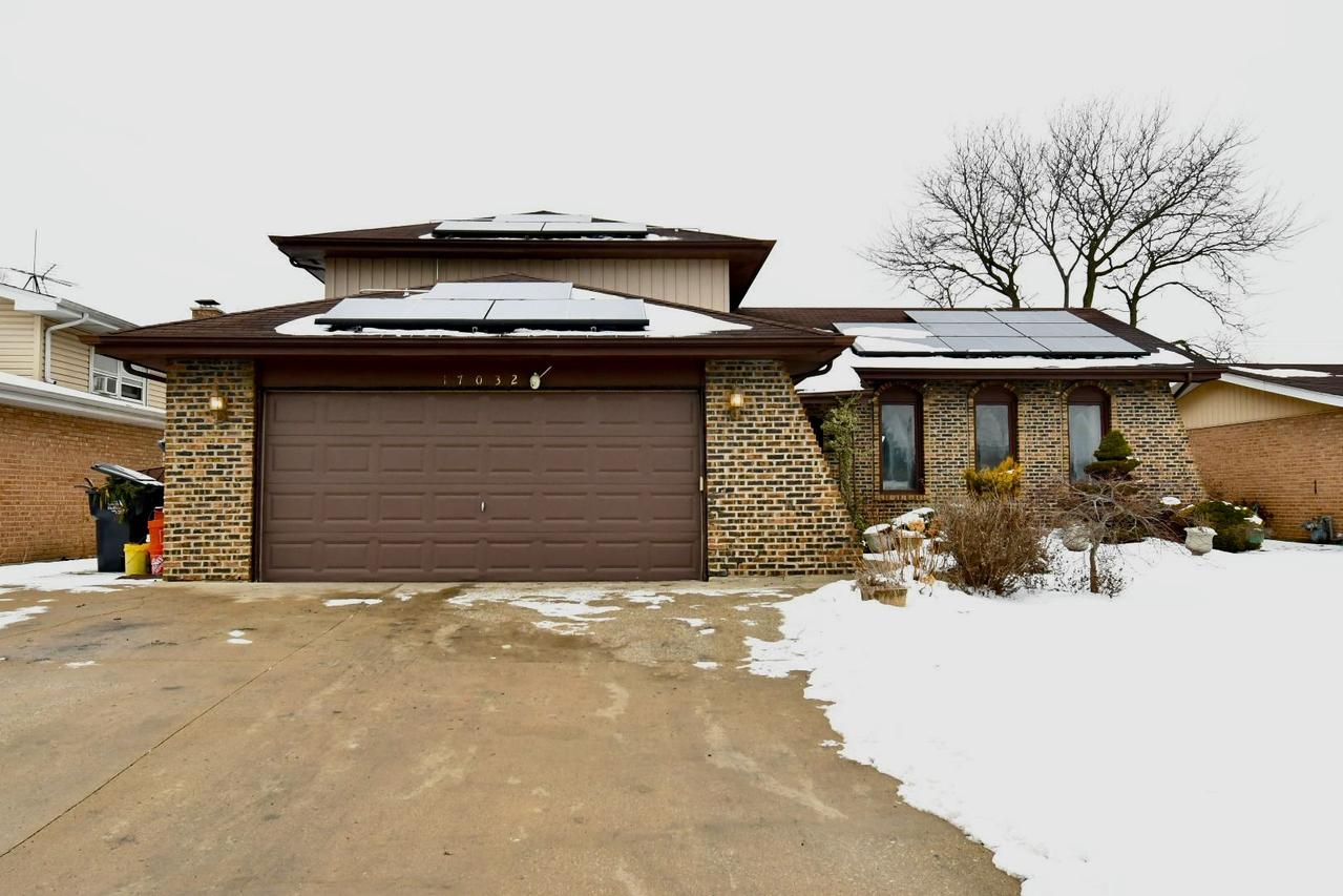 17032 Cregier Ave., South Holland, IL 60473