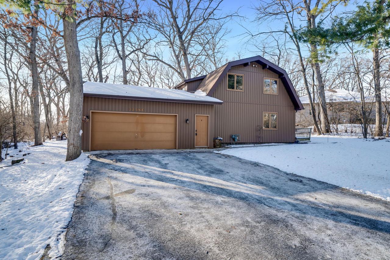 325 Rochester Rd., Poplar Grove, IL 61065