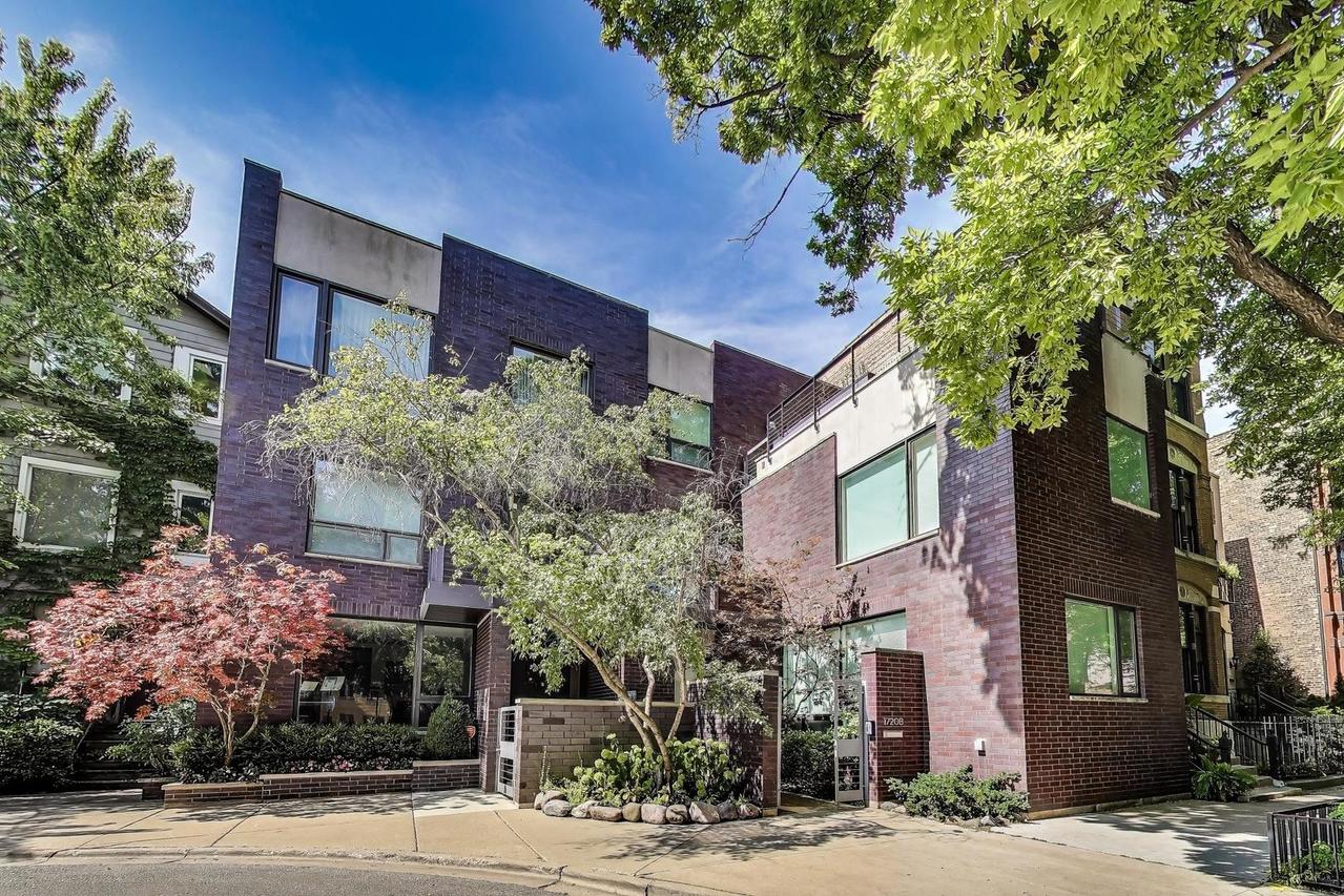1720 N Cleveland Ave., Chicago, IL 60614