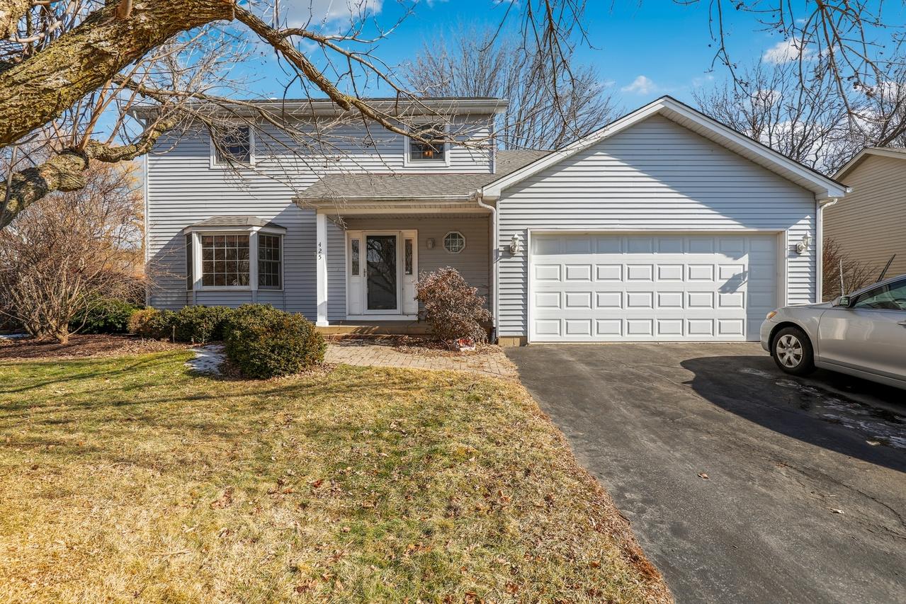 425 Cambridge Ave., Elburn, IL 60119