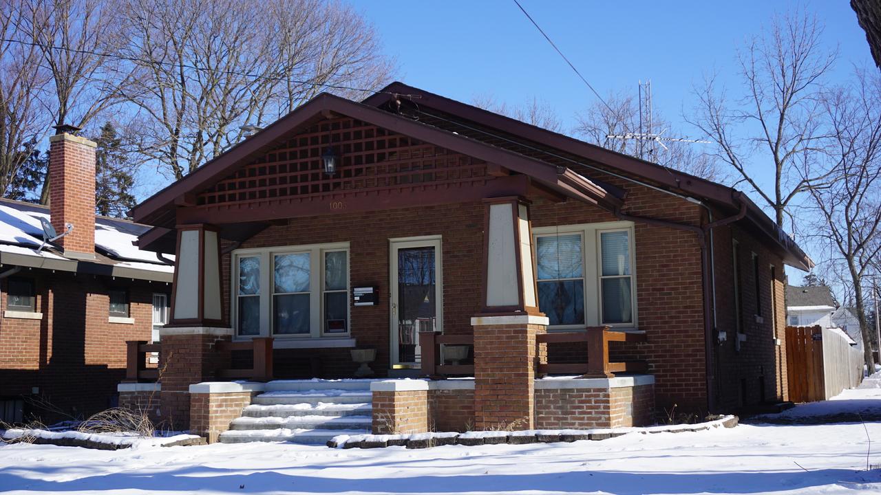 1003 Victoria St., Antioch, IL 60002