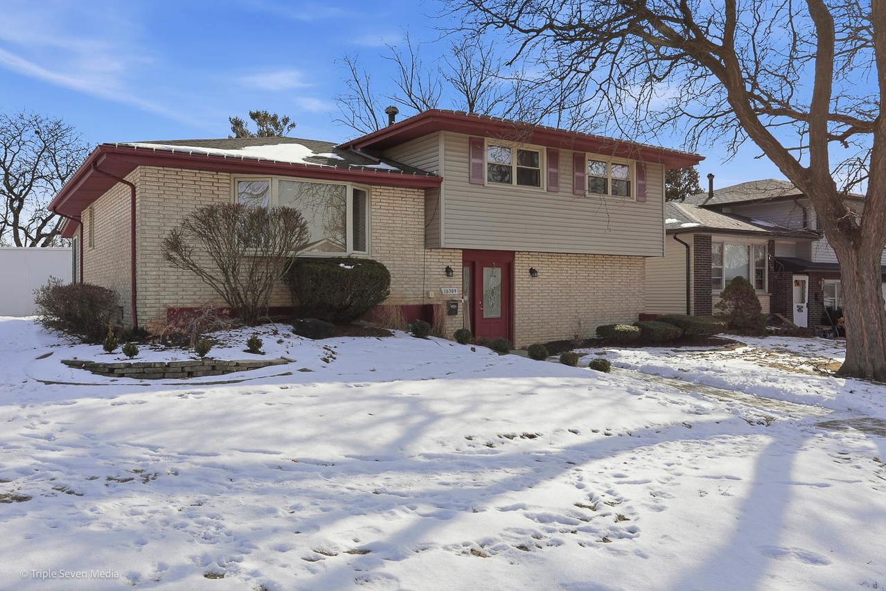 16309 66th Ct., Tinley Park, IL 60477