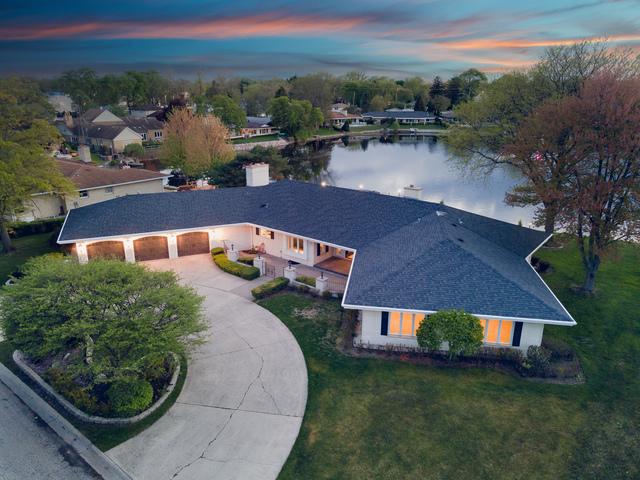 1990 Berry Ln., Des Plaines, IL 60018