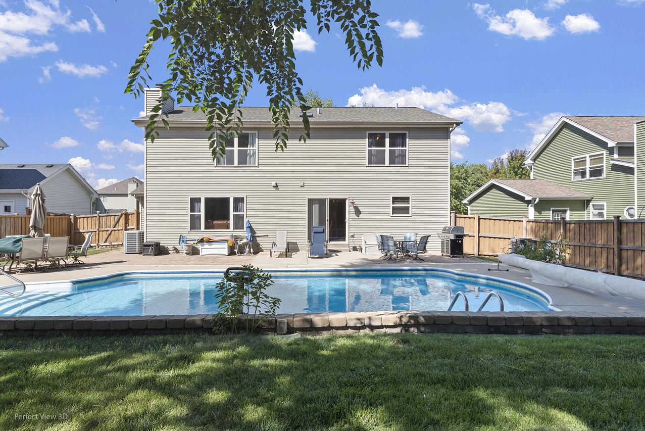 802 Joanne Dr., Minooka, IL 60447