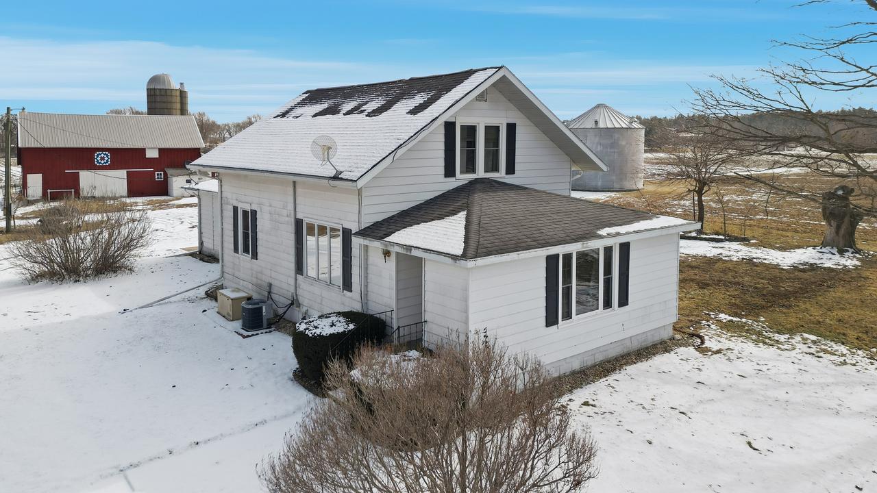 18521 Anderson Rd., Prophetstown, IL 61277