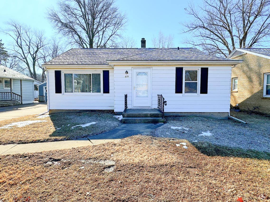 619 W Bluff St., Streator, IL 61364