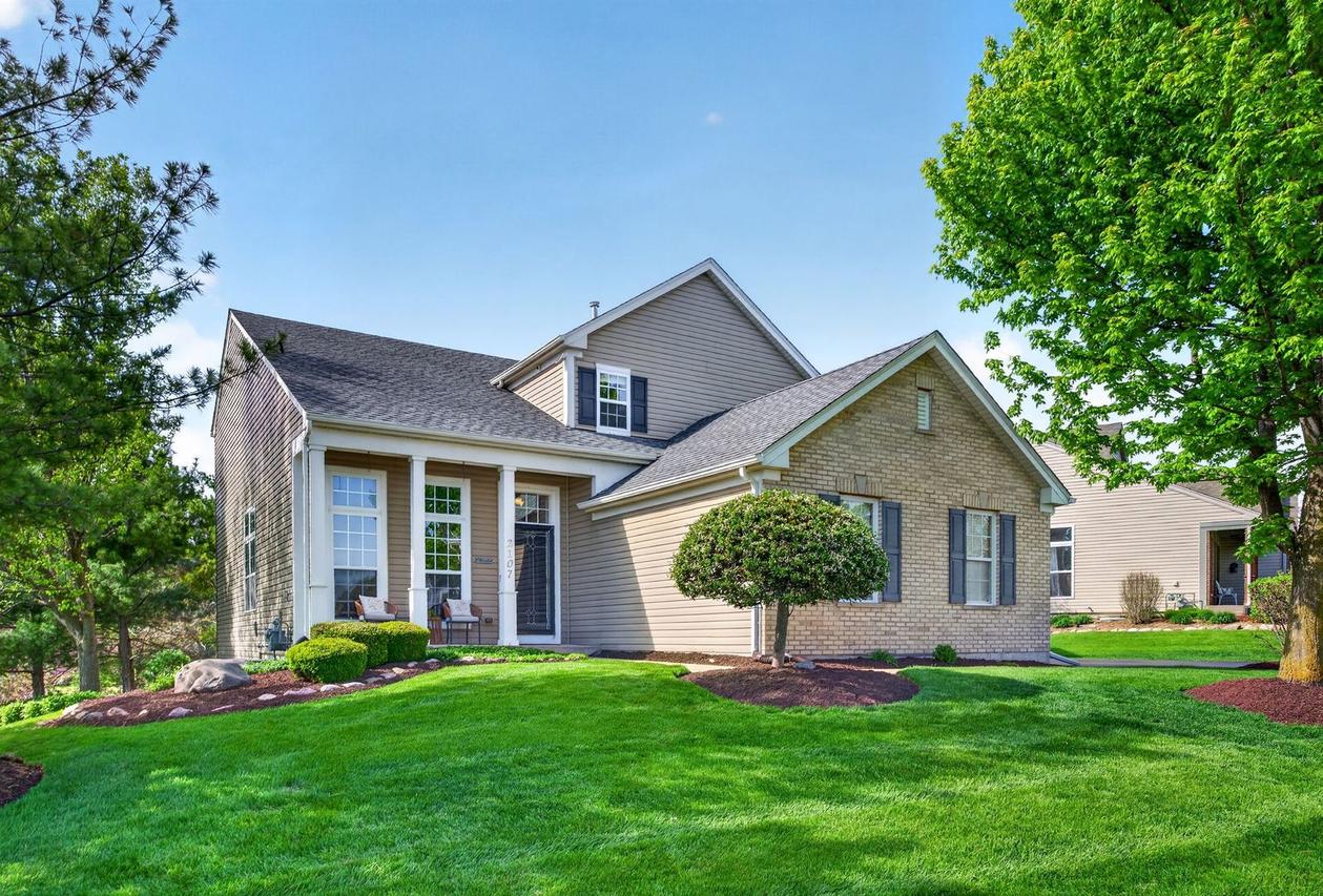 2107 Fairview Ln., Woodstock, IL 60098