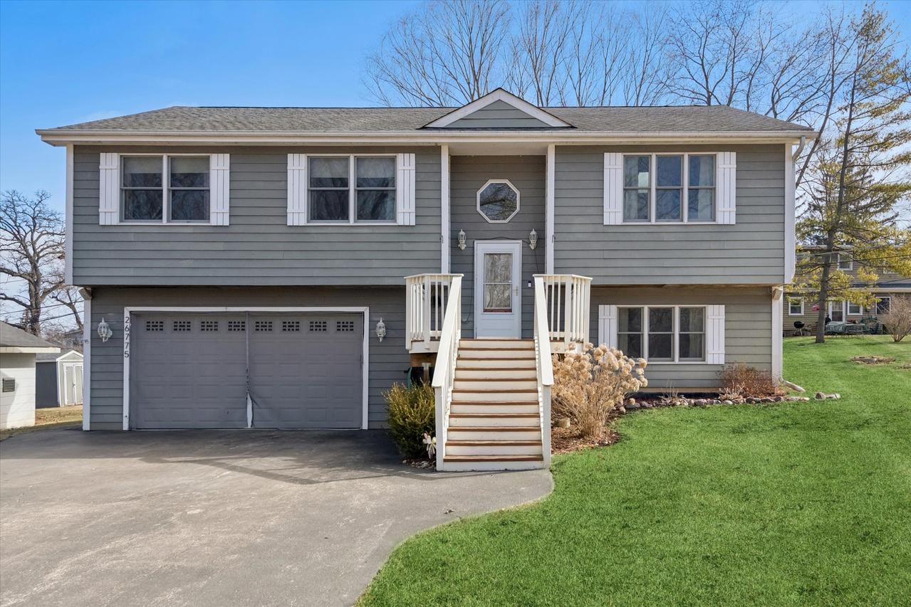 26775 N Ada St., Wauconda, IL 60084