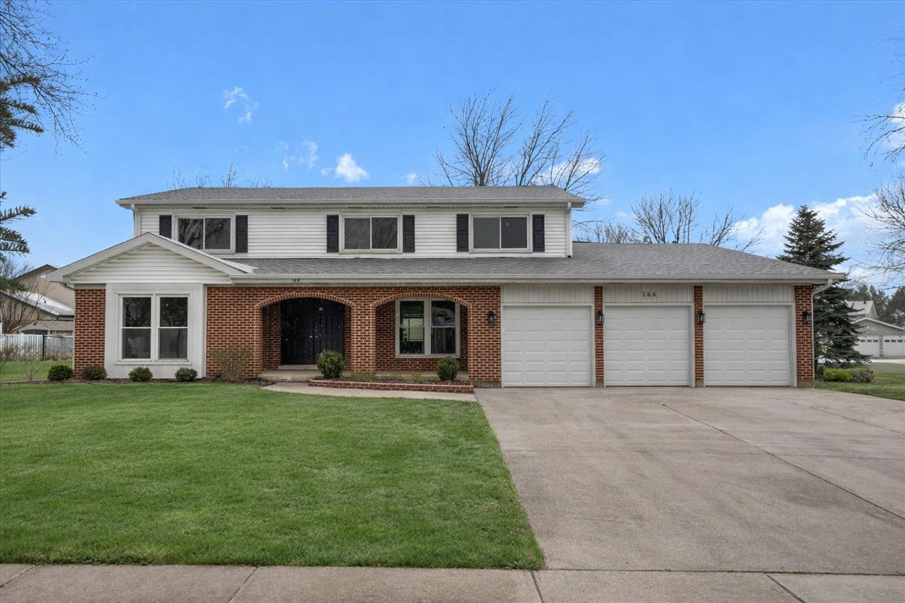 168 Farmgate Dr., Schaumburg, IL 60193