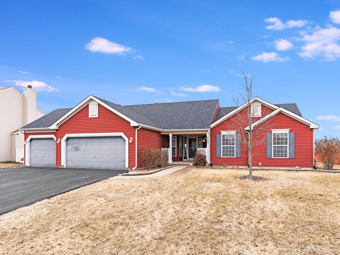 909 W Northwind Dr., Sandwich, IL 60548