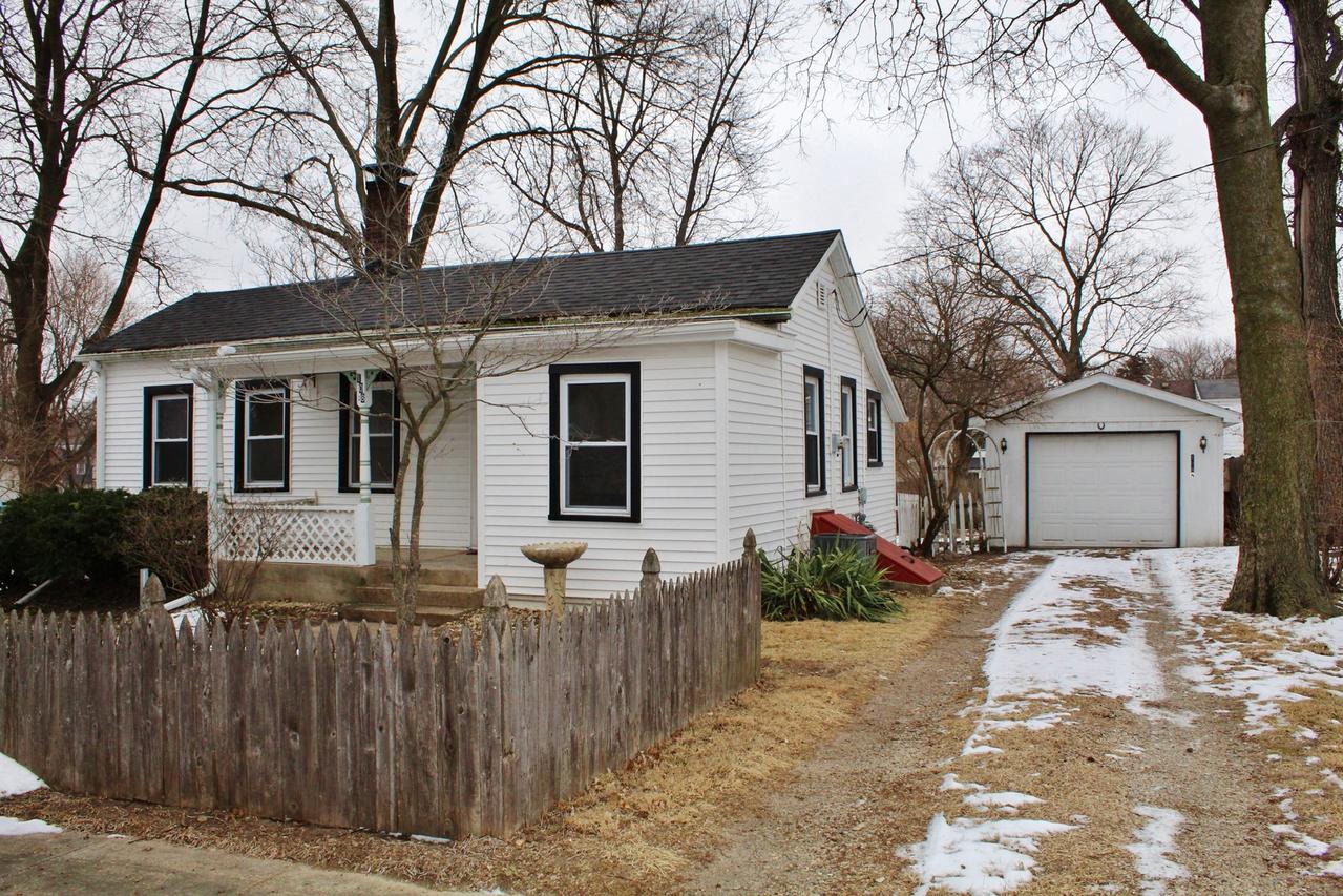 108 N Van Buren St., Newark, IL 60541