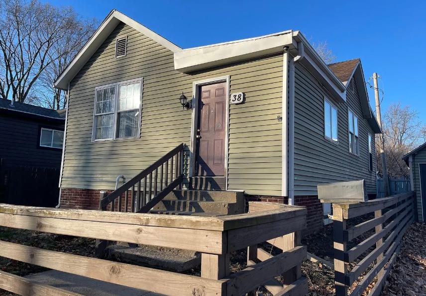 38 E Beardsley Ave., Champaign, IL 61820