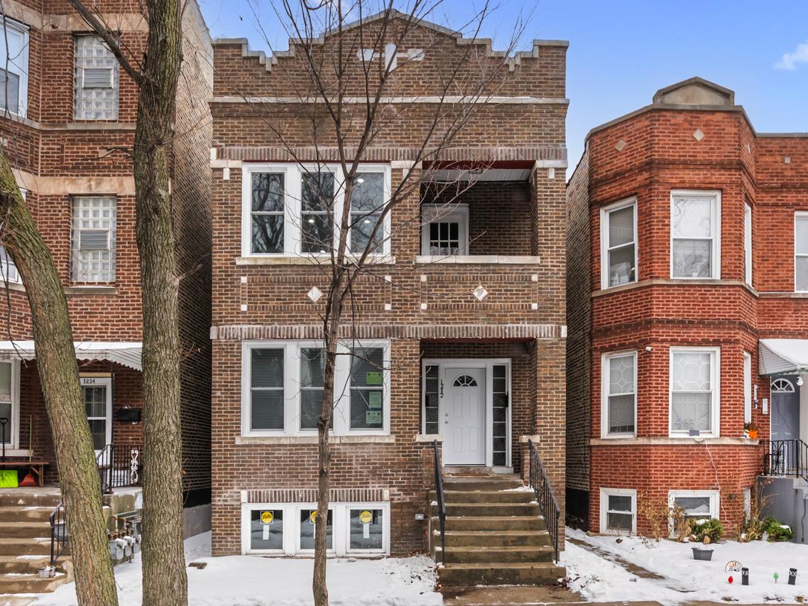 1232 S 51st Ave., Cicero, IL 60804