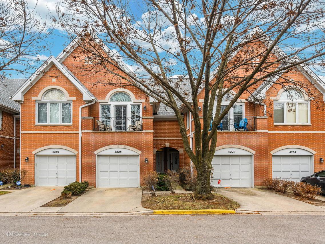 4228 W Harrington Ln., Chicago, IL 60646