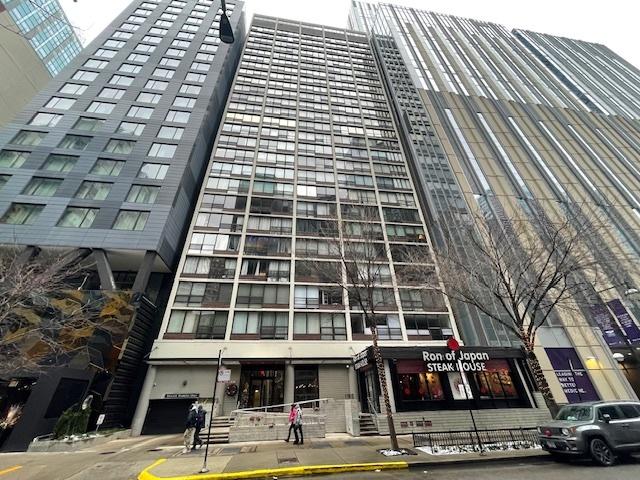 230 E Ontario St. #402, Chicago, IL 60611
