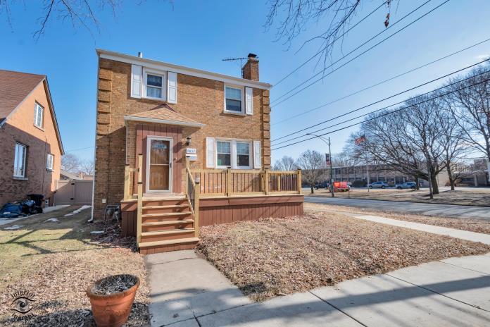 9857 S Hamlin Ave., Evergreen Park, IL 60805