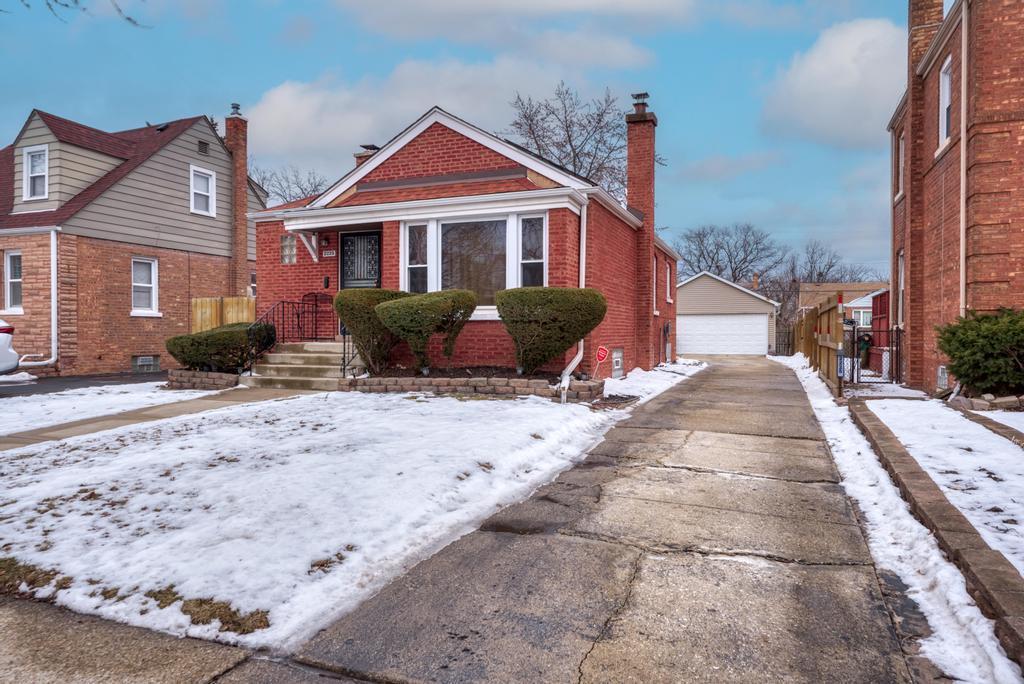2225 S 23rd Ave., Broadview, IL 60155