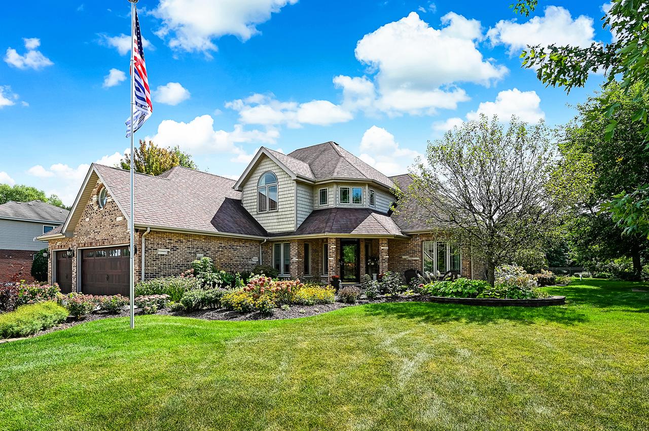 12165 W Castle Dr., Mokena, IL 60448