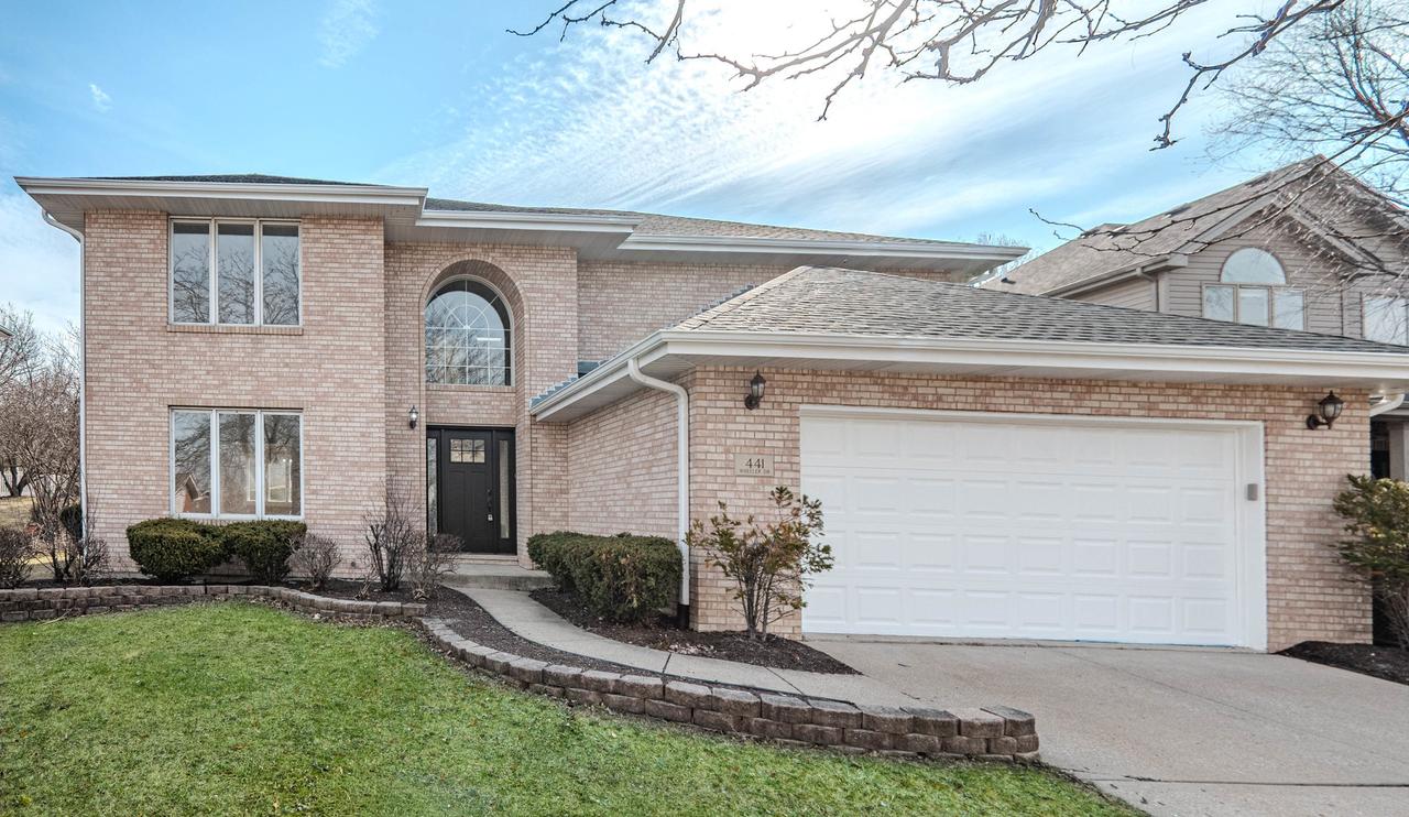 441 Wheeler Dr., Lemont, IL 60439