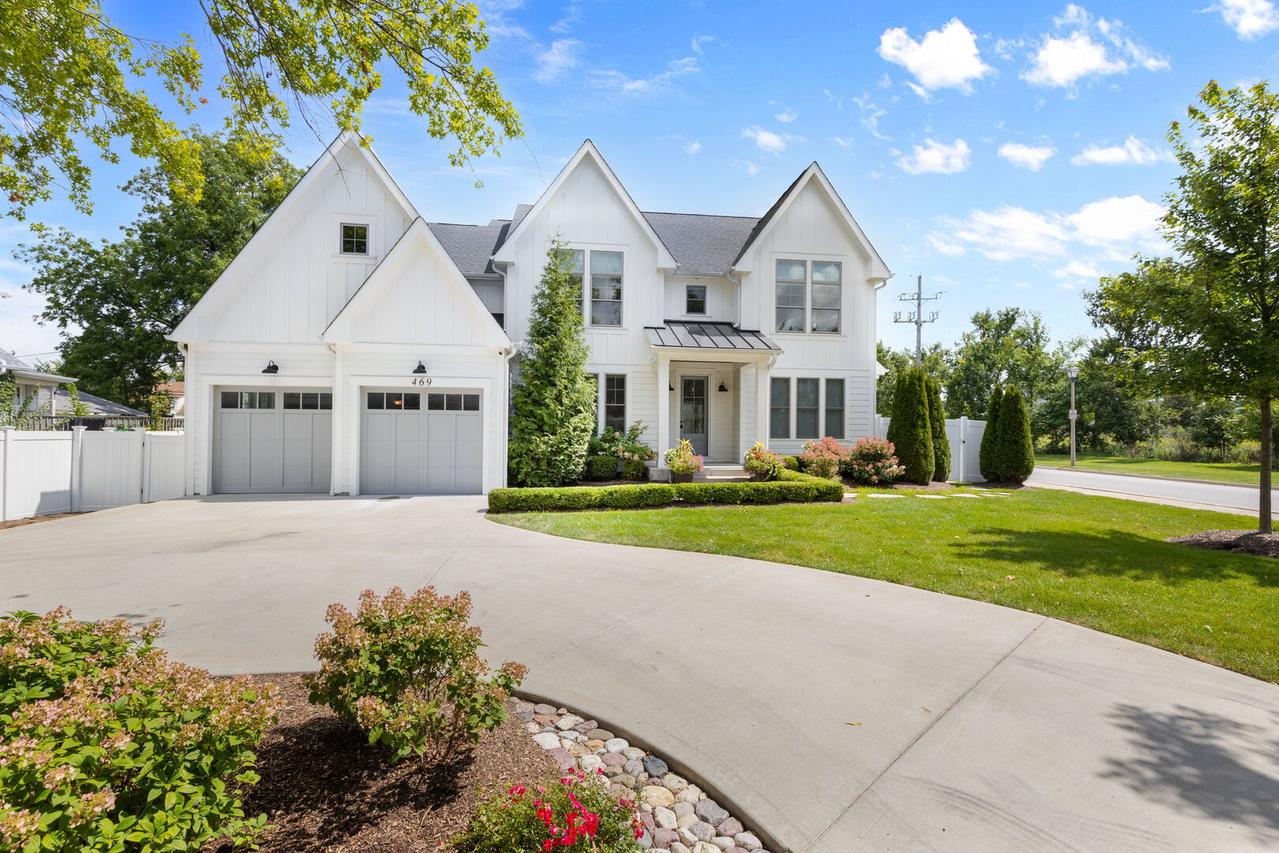 469 S Sunnyside Ave., Elmhurst, IL 60126