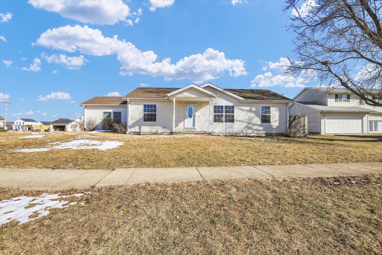 1404 Greenridge Dr., Urbana, IL 61802