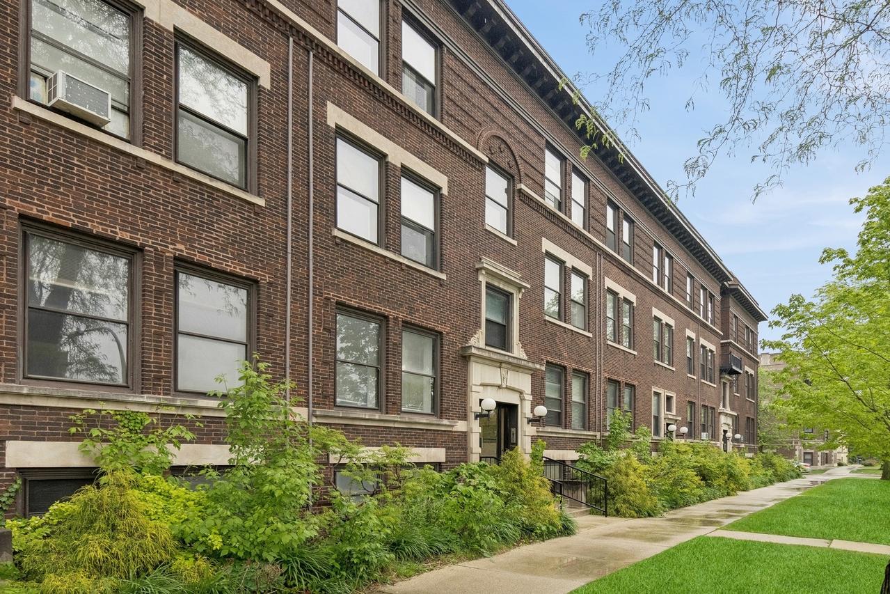 [Address Hidden by Seller], Chicago, IL 60615