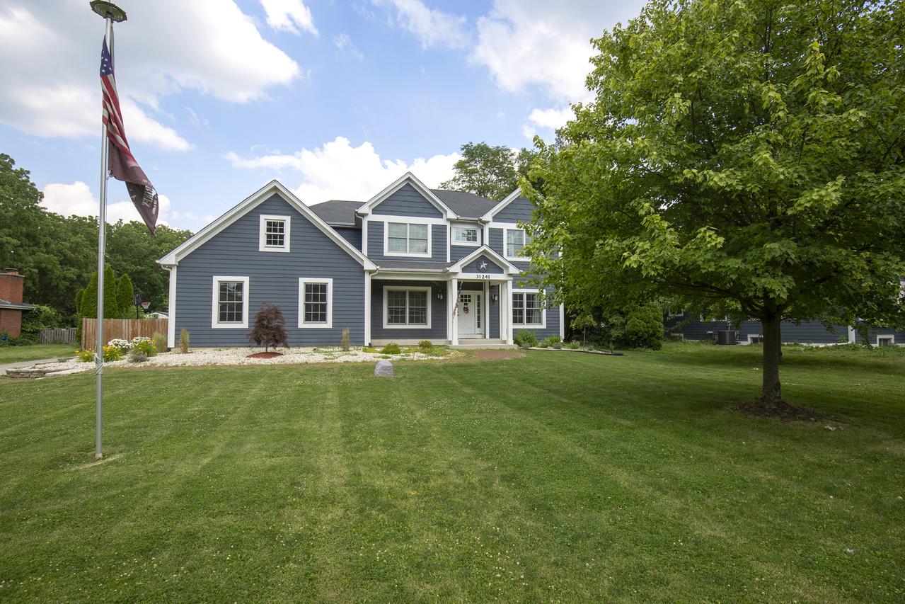 3S241 Williams Rd., Warrenville, IL 60555