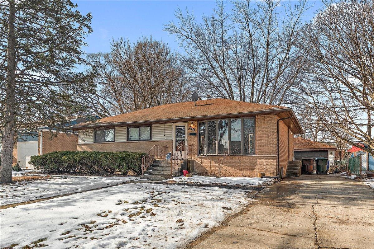 22720 Ridgeway Ave., Richton Park, IL 60471