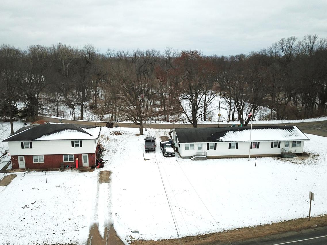 1950 E Old Pine Bluff Rd., Morris, IL 60450