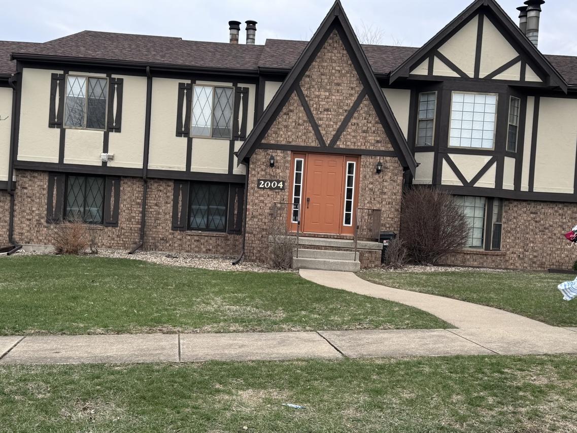2004 Tracy Dr. #5, Bloomington, IL 61704