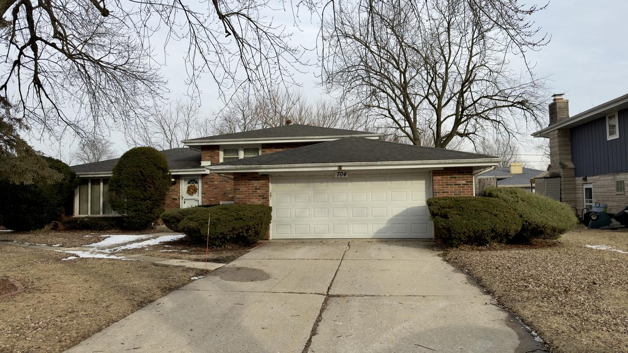 704 Tana Ln., Joliet, IL 60435