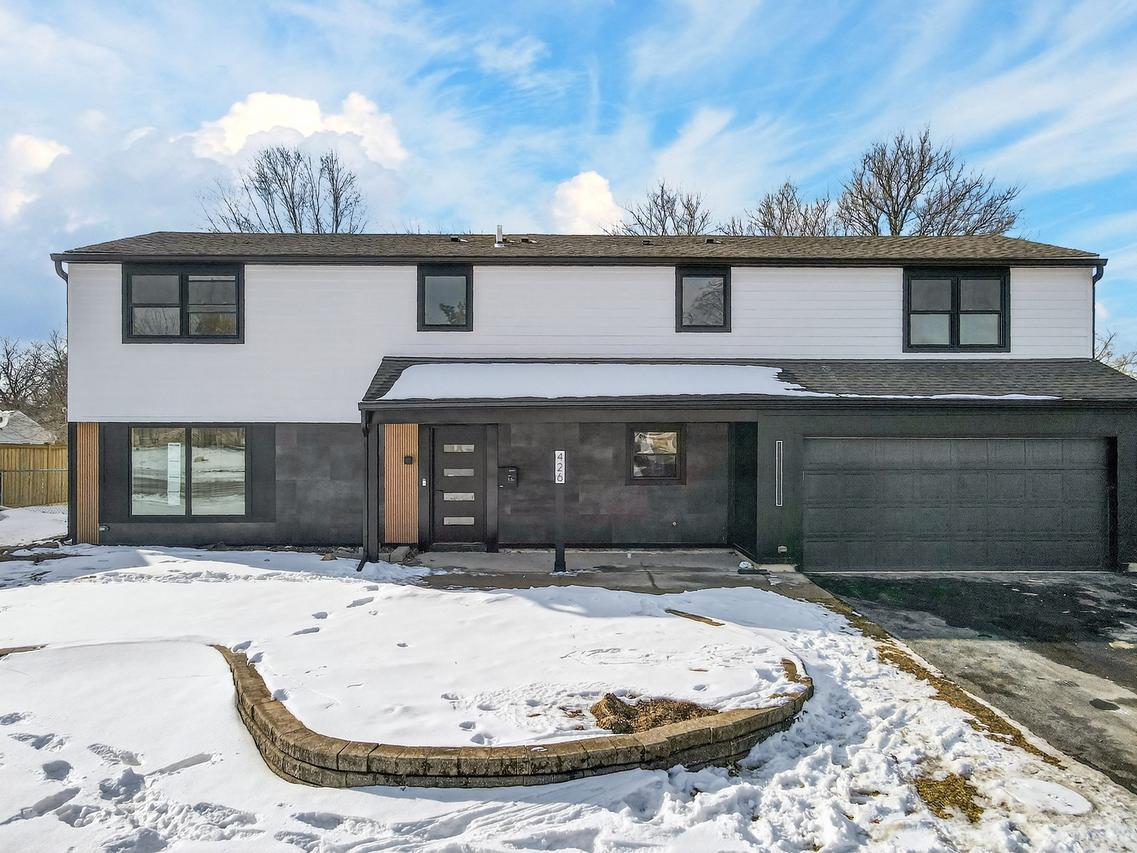 426 Argyll Ln., Schaumburg, IL 60194