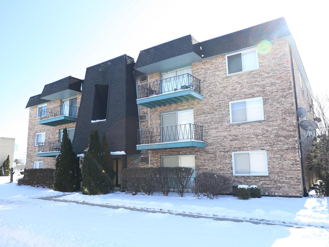 5500 W 127th St. #4, Alsip, IL 60803