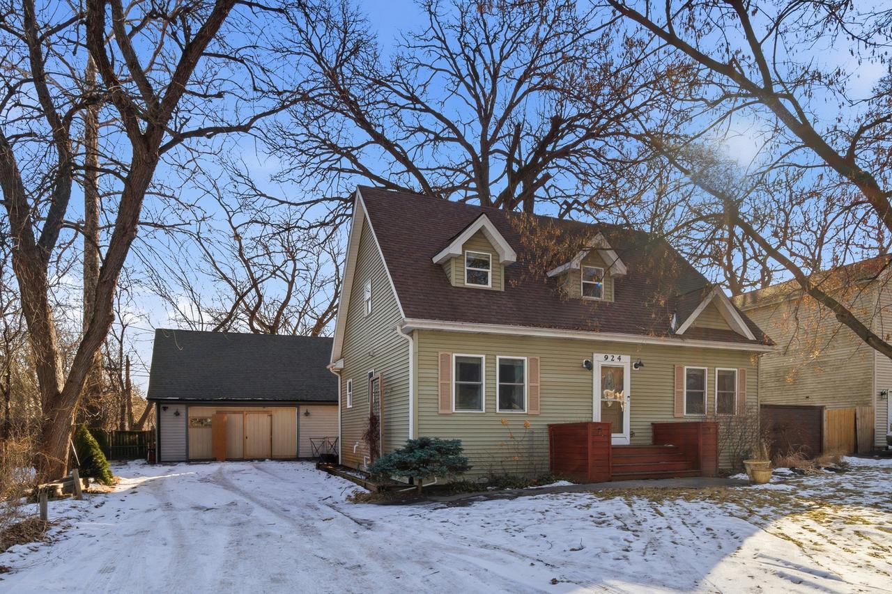 [Address Hidden by Seller], Wauconda, IL 60084