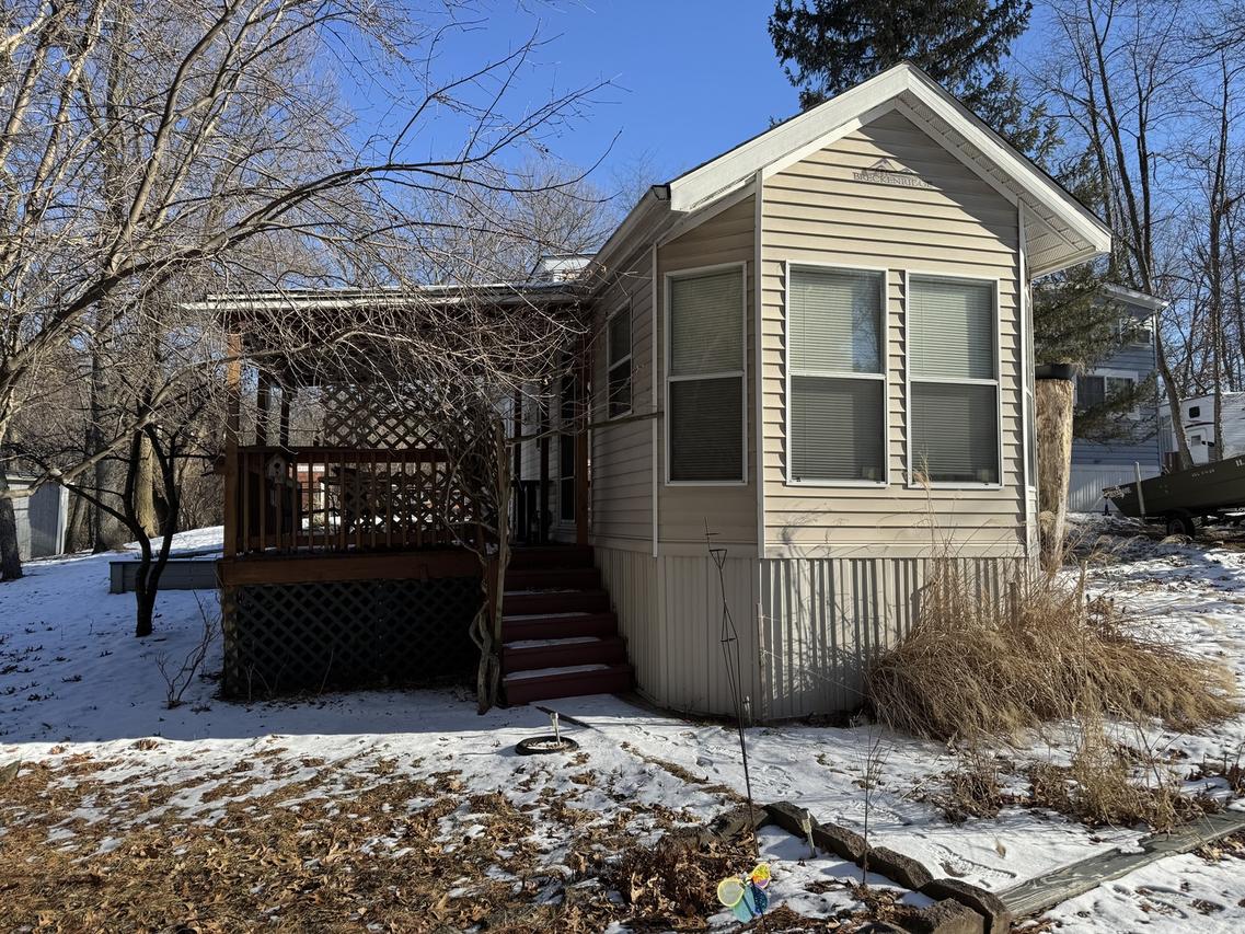 21-79 Woodhaven Lake, Sublette, IL 61367