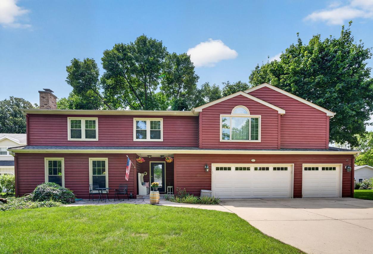 624 Virginia Ct., Naperville, IL 60540