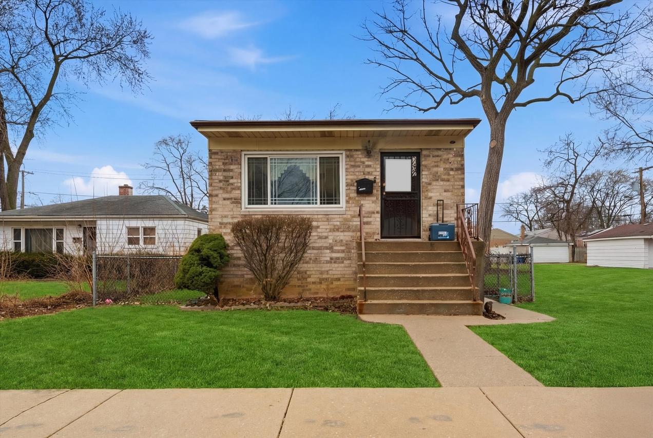 [Address Hidden by Seller], Calumet Park, IL 60827