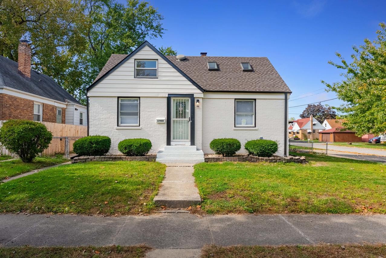 17908 Commercial Ave., Lansing, IL 60438