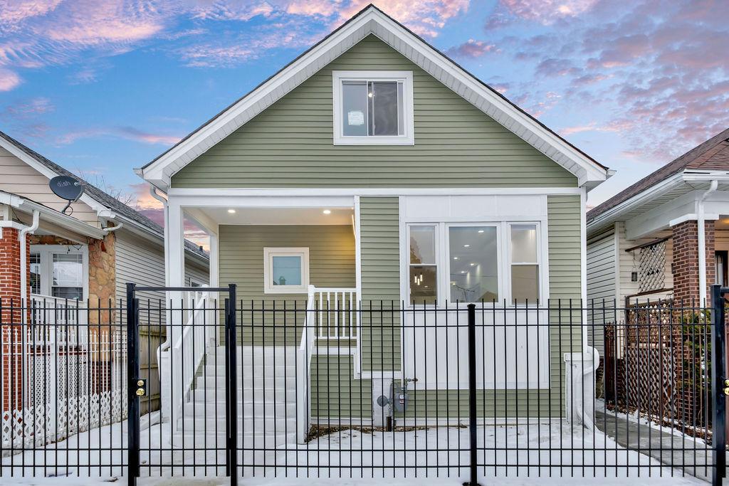 6513 S Mozart St., Chicago, IL 60629