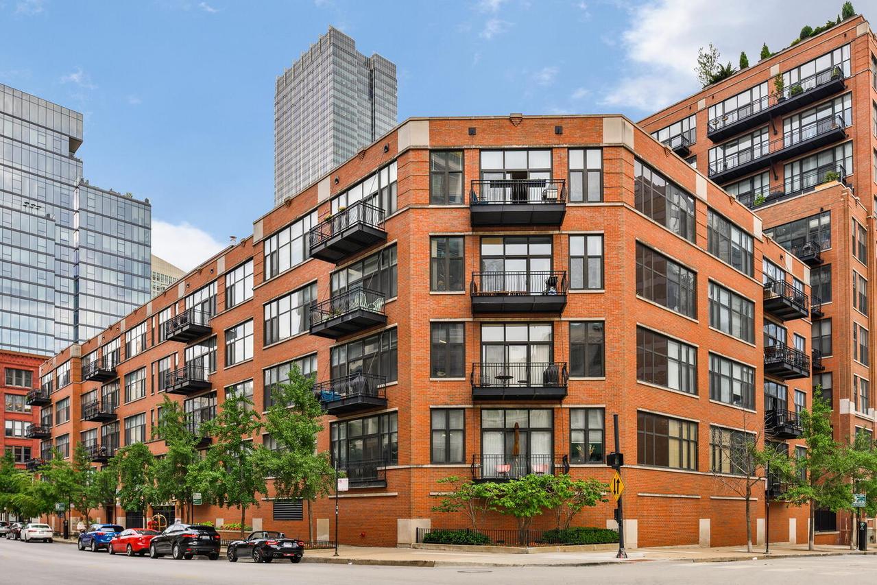 333 W Hubbard St. #713, Chicago, IL 60654