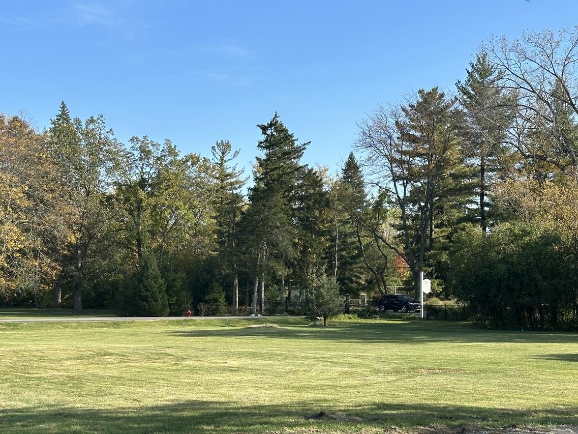 118 Dickens Rd., Northfield, IL 60093