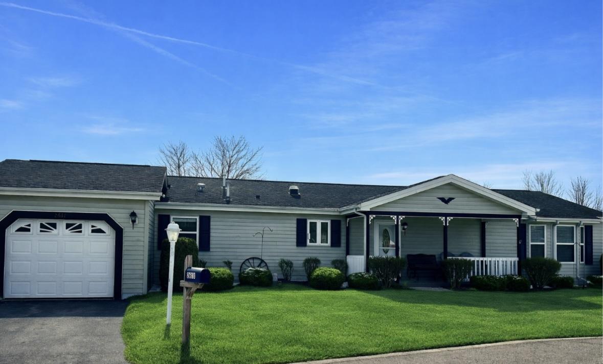 2611 Maywood Ct., Grayslake, IL 60030